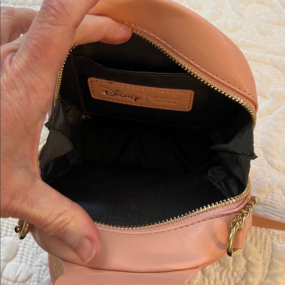 Danielle Nicole Disney Love Alive in Wonderland Magical Snowglobe Crossbody Bag - Picture 3 of 12